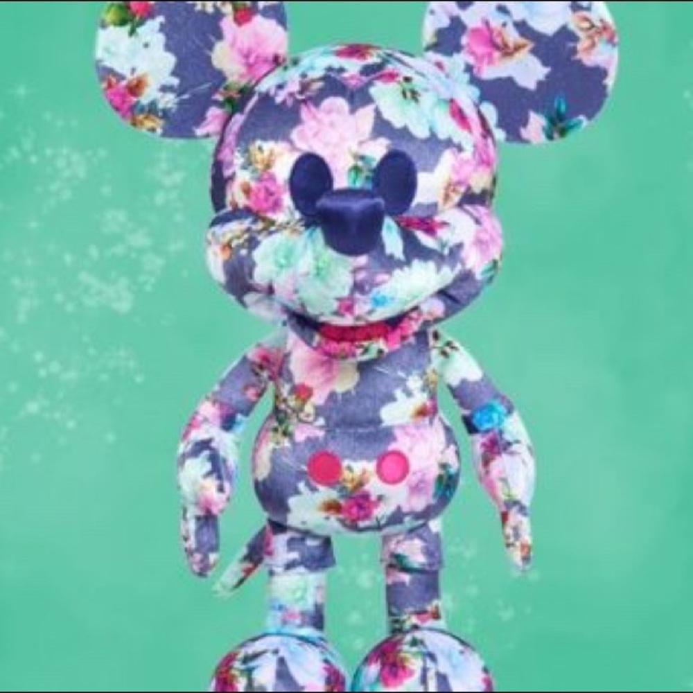 Disney Year of The Mouse Collector LE Pre-Order